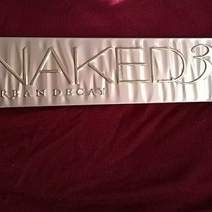 Urban Decay Naked 3 Eyeshadow Palette